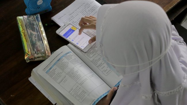 Kunci Jawaban Bahasa Inggris Kelas 8 Halaman 197, Worksheet 4.7