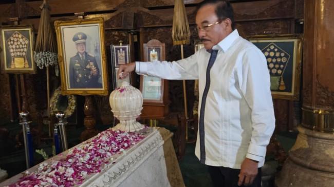 Golkar Sebut Soeharto Layak Sandang Pahlawan Nasional, Jasa-jasanya Besar Ikut Bangun Papua