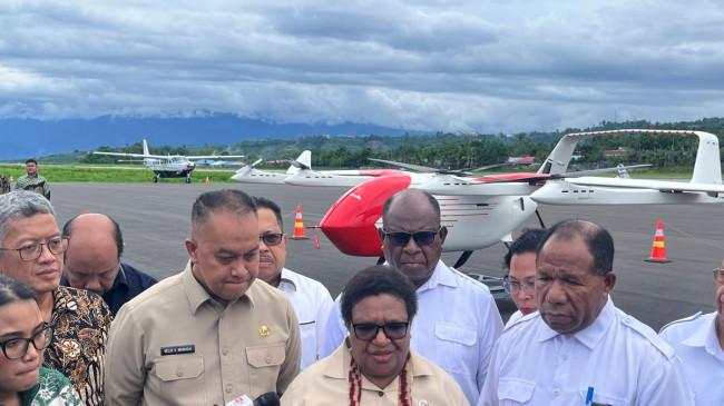 Pemerintah Siapkan 300 Titik Bantuan Internet dan Laptop Untuk Sekolah di Papua Barat