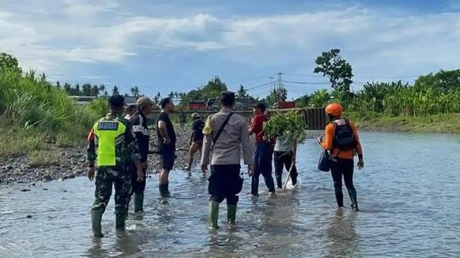 Tragedi di Sungai Bilukpoh Jembrana Bali: Dua Pekerja Terseret Arus, Satu Masih Hilang