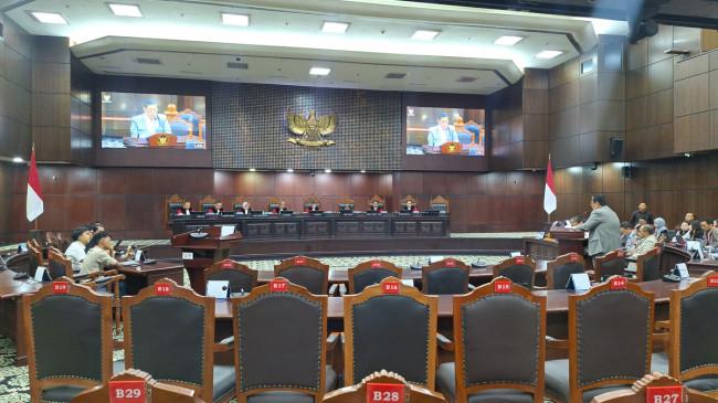 DPR Minta MK Tolak Gugatan UU TNI: Tak Ada Kerugian Nyata