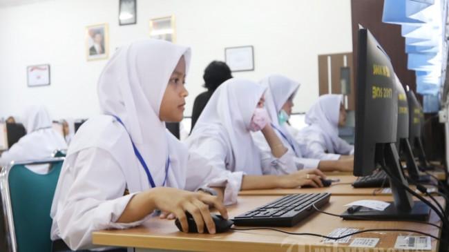 120 Latihan Soal TKA SMA 2025: Matematika, Bahasa Indonesia, Bahasa Inggris