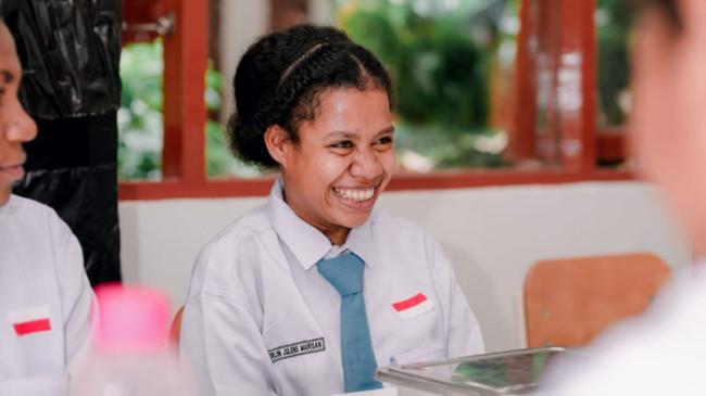 Berkat Sekolah Rakyat, Kini Merlin Tak Lagi Buta Aksara