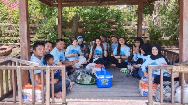 TAC: Toyota Agya Club Chapter Parepare Gelar Touring Wisata ke Pulau Dutungan, Barru