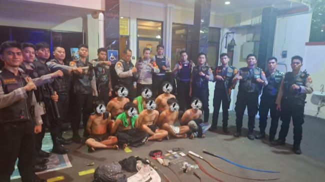 Polisi Ringkus Enam Remaja Bawa Celurit di Kemayoran, Diduga Mau Tawuran