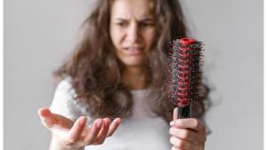 7-Penyebab-Rambut-Rontok-Menurut-Dokter-Kulit-Begini-Cara-Mengatasinya.jpg