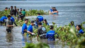 AQUA-Sukses-menggelar-Clean-Up-Action.jpg