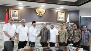 AUDIENSI-SEKOLAH-RAKYAT.jpg