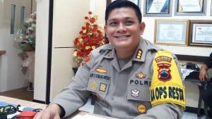 Ade-Safri-Simanjuntak-Resmi-Sandang-Jenderal-Polisi-Bintang-Satu.jpg