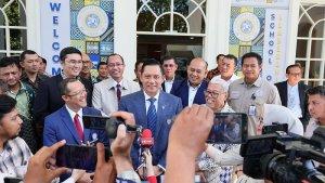 Agus-Harimurti-Yudhoyono-AHY-resmi-menyandang-gelar-doktor.jpg