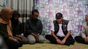 Agus-Jabo-takziah-ke-keluarga-Rheza.jpg