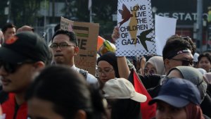 Aksi-Solidaritas-Gerakan-Global-March-to-Gaza_20250615_133644.jpg