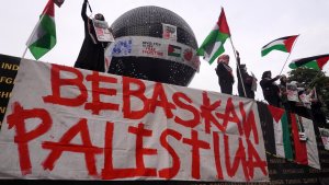 Aksi-Solidaritas-Seni-untuk-Palestina_20250609_202601.jpg