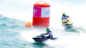 Aksi-para-pebalap-jetski-di-Simalungun-Cup.jpg