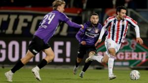Aksi-pemain-Timnas-Indonesia-Nathan-Tjoe-A-On-saat-membela-Willem-II.jpg