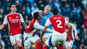 Aksi-penyerang-Manchester-City-Erling-Haaland-lawan-Arsenal-di-Liga-Inggris.jpg