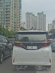 Alphard-RI-25-11.jpg