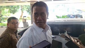 Amran-Sulaiman-saat-ditemui-di-Kantor-Kementerian-Pertanian.jpg
