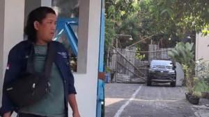 Ari-warga-semarang-tutup-akses-jalan.jpg