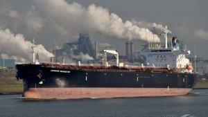 Armada-Bayangan-Rusia-Kapal-Tanker.jpg