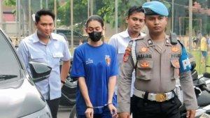 Ayu-Rahayu-Ditangkap-Polres-Purwakarta-Tipu-580-Orang-hingga-Rp1-Miliar-Modus-Arisan-Bodong.jpg