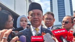 BAHLIL-KE-PEGAWAI-Menteri-Energi-dan-Sumber-Daya-Mineral-ESDM-Bahlil-Lahadalia.jpg
