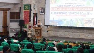 BALI-BERANDA-INDONESIA.jpg