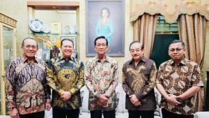 Bamsoet-bertemu-dengan-Sri-Sultan-Hamengkubuwono-X-di-Yogyakarta.jpg