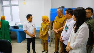 Benyamin-Davnie-cek-kesehatan-gratis-90.jpg