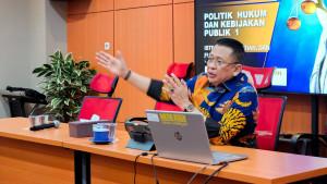 Beri-Kuliah-Program-Doktor-Ilmu-Hukum-Bamsoet-Tegaskan-Pentingnya-Reformasi-Internal-Partai-Politik.jpg