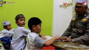 Bripka-Abdullah-berantas-buta-aksara-Al-Quran-dengan-dirikan-Rumah-Quran-Al-Barokah.jpg