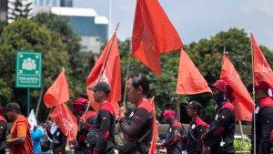 Buruh-demo-Kemenaker-OK_.jpg