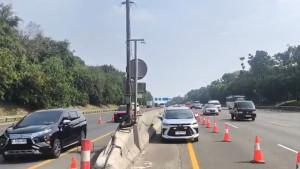 CONTRAFLOW-CIKAMPEK-Contraflow-diberlakukan.jpg