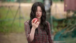 Cuplikan-adegan-drama-korea-Queen-Mantis-seasson-1-diunduh-dari-rilis-Netflix.jpg