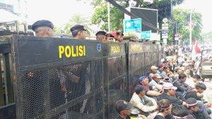 DEMO-NELAYAN-BANTEN-DI-KKP.jpg