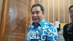Dirjen-Polpum-Kemendagri-Bahtiar-Baharuddin-dalam-forum-peluncuran-IPP-2024-bersama-KPU-RI.jpg