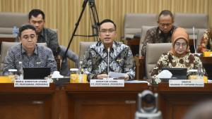 Dirut-Pertamina-dalam-RDP-11092025.jpg