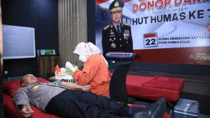 Divisi-Humas-Polri-menggelar-aksi-donor.jpg