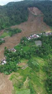 Dokumentasi-drone-wilayah-yang-terdampak-longsor-di-Kabupaten-Banjarnegara.jpg