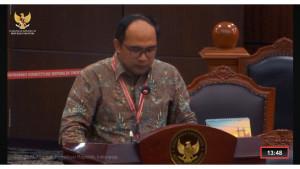Dosen-Fakultas-Hukum-Universitas-Gadjah-Mada-UGM-Oce-Madril.jpg