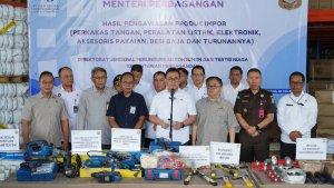 Ekspos-produk-impor-ilegal-OK.jpg