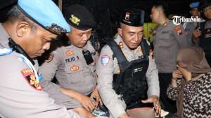 Emak-emak-Copet-Haul-Solo.jpg