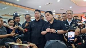 Erick-Thohir-saat-diwawancarai-usai-konferensi-persiapan-SEA-Games-2025.jpg
