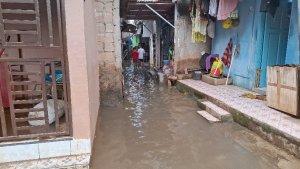 FOTO-BANJIR-DI-KEDOYA.jpg