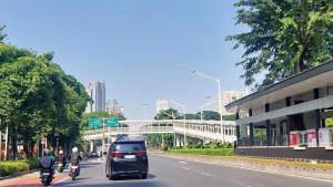 FOTO-Jalanan-Sudirman-dan-Gatot-Subroto-lengang-pagi-ini.jpg