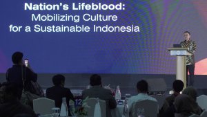 Fadli-Zon-Hadiri-Mata-Lokal-Fest-2025_20250509_071846.jpg