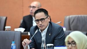 Firnando-Ganinduto-Revisi-UU-BUMN-Tegaskan-Pengawasan-dan-Etika-Penyelenggara-Negara.jpg