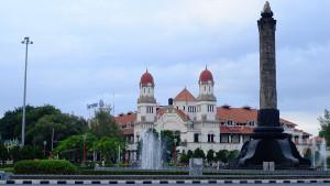 Foto-Tugu-Muda-Semarang-dan-Lawang-Sewu-ikon-Kota-Semarang.jpg