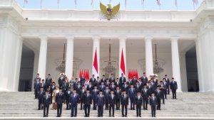 Foto-bersama-menteri-Kabinet-Merah-Putih-OK.jpg