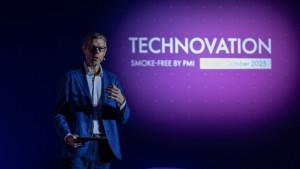 Fred-de-Wilde-saat-membuka-Technovation-2025.jpg